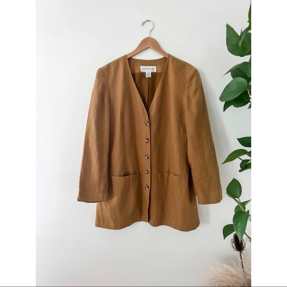 🔴 SOLD :: Vintage Gold Blazer